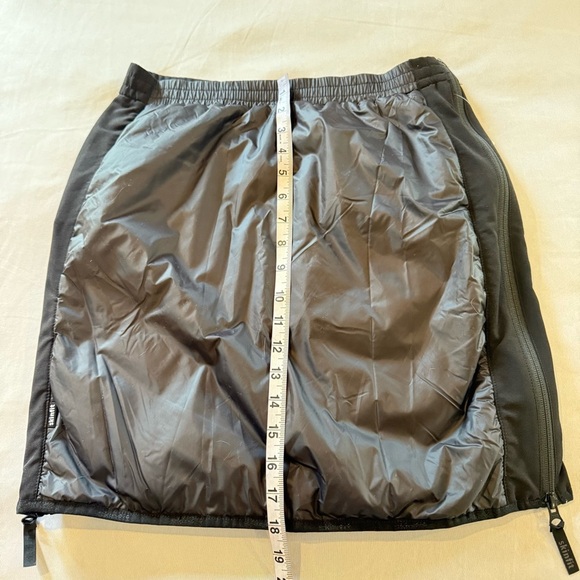 Skinfit Thermal Ski Skirt Women Black Knee-Length Athletic PrimaLoft Germany SzS - Picture 10 of 10